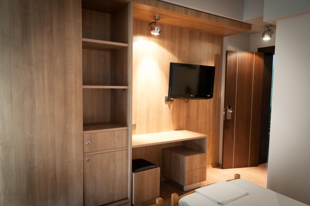 Metropolis Hotel Сере Экстерьер фото
