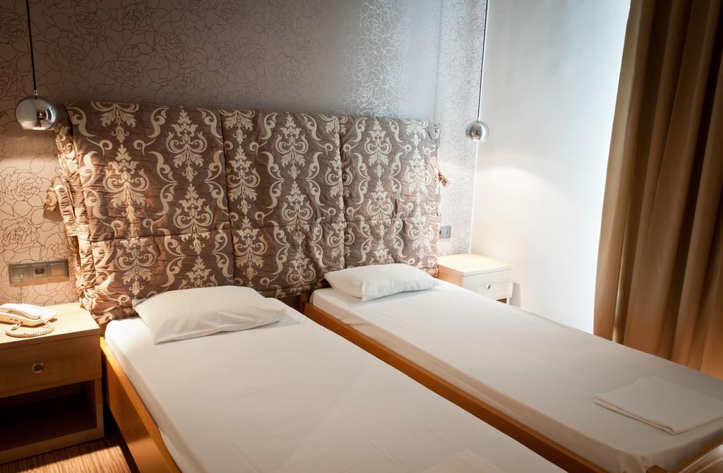 Metropolis Hotel Сере Экстерьер фото